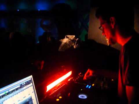 4 Abril - XLR Live @ Freaky Fiction , Europa