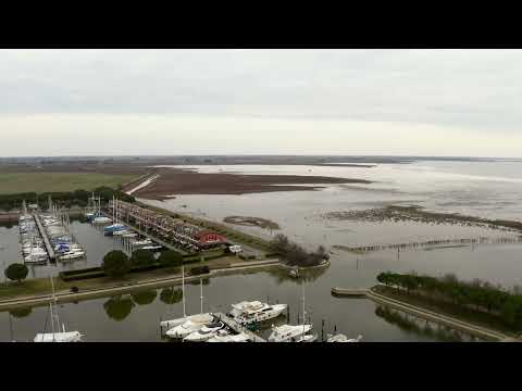 Drohnenflug über Aprilia Marittima