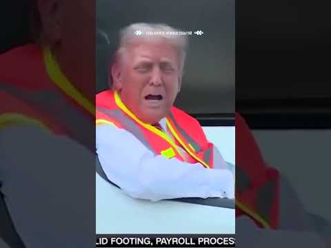 Трамп прокатился на мусоровозе после слов Джо Байдена о мусоре