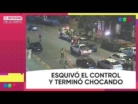 ESQUIVÓ un CONTROL POLICIAL y terminó CHOCANDO una MOTO en Córdoba #ElNotidelaGente
