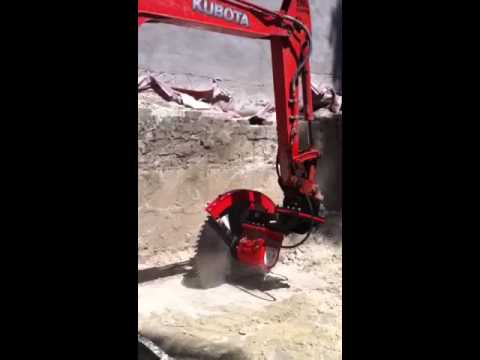 GTS Diamond Saw with 1400 mm Sandstone blade GTS Diamond Saw with 1400 mm Sandstone blade