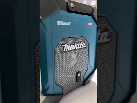 Radio de Trabajo Makita MR006G