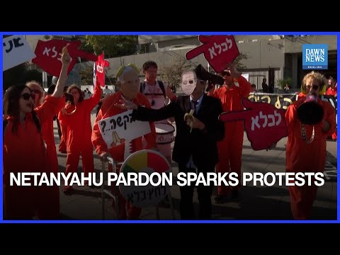 Israeli Protesters Denounce Netanyahu’s Pardon Request as ‘Unacceptable’ Outside Tel Aviv Court