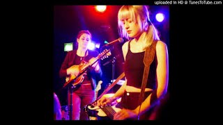 Larkin Poe - Spooked (audio)