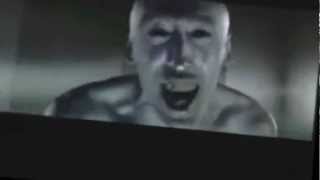 L'oeil du mensonge Lyrics English Translation