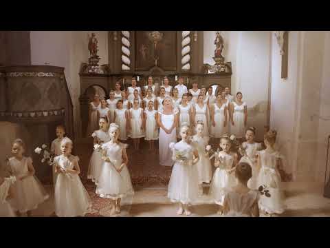 Bára Basiková feat. Andílci - Pie Jesu (Official Video)