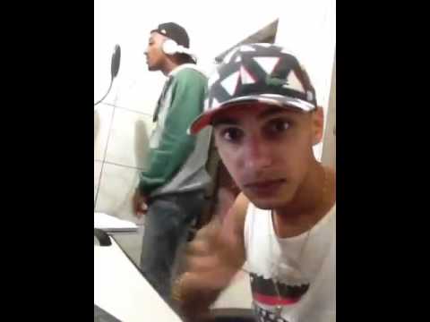 Mc tiaguinho da cg medley das musicas novas ( dj jeeh )