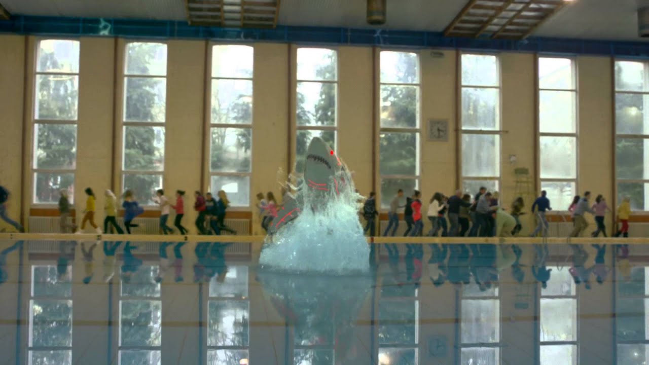Trailer oficial de Roboshark
