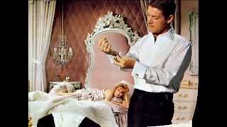 ●{Tony Bennett &amp; Percy Faith}● *•♫♭♪* Song from &quot;The Oscar&quot; *•♫♭♪* (Maybe September) .wmv