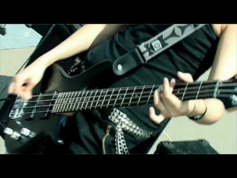 Hátsó Ajtó - Nincs semmim - 2007 (Official Video)