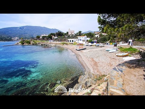 Playa Ses Oliveres, Cadaqués, Spain