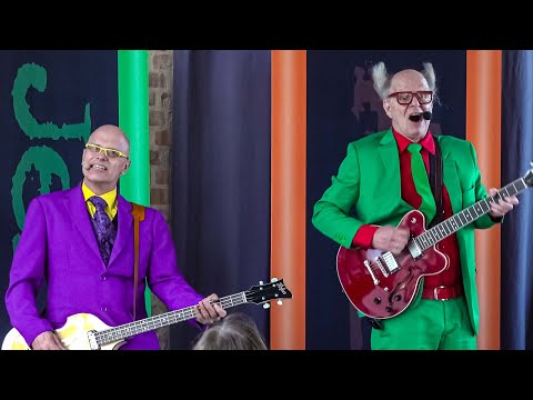 Ab 50 muss die Musik wieder lauter werden - Atze Bauer & die Band mit Witz