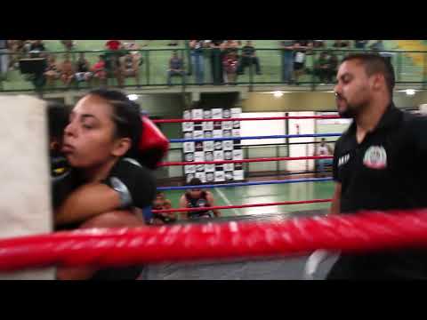 Juscelayne Souza (Alcatéia Muay Thai) x Stéfanni Oliveira (Team Guga)