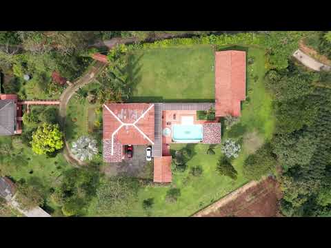 Producción Audiovisual Inmobiliaria en el Eje Cafetero | Finca Balmoral en Santa Rosa de Cabal