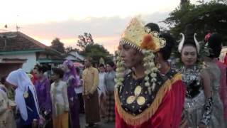 preview picture of video 'Karnaval Tanggul SMK Negeri 6 Jember'