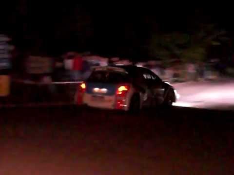 Rally notturno Peugeot