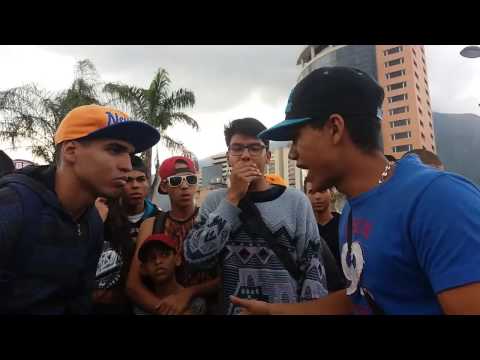 CRV - Crv vs Farias -  1era Ronda - #DeVueltaAlFreestyleCrvVol1