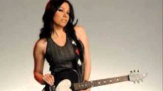 Video Me Elevas de Judy Buendía