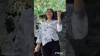 Download lagu Tarik sis semongko #Shorts #Sriayutarisa mp3