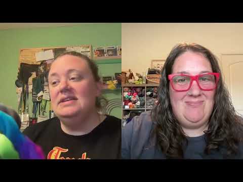 TheKnitGirllls Ep714 - Hats At The Rave