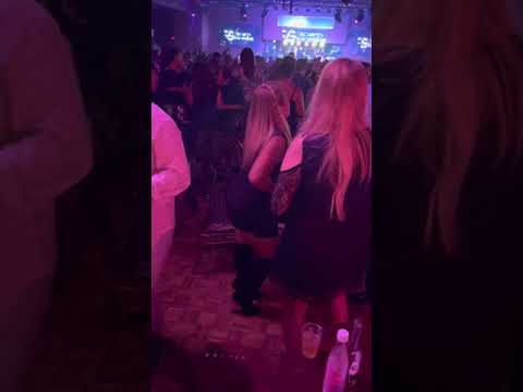 Roberto GONZALEZ habré el concierto de Óscar d leon 21/05/21