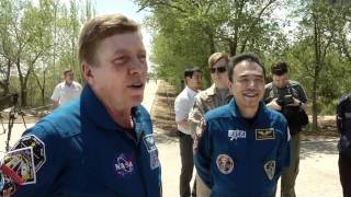 Fossum and Crewmates Ready for Launch