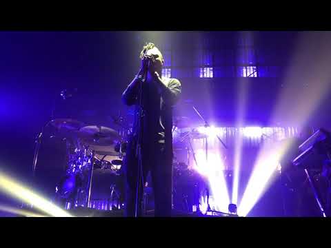 Massive Attack with Azekel - Ritual Spirit snippet (Live in Tokyo, November 28, 2017)
