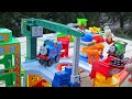 Thomas the Tank Engine Loader ☆ Harold & Cranky's Coal Loading and Unloading Course
