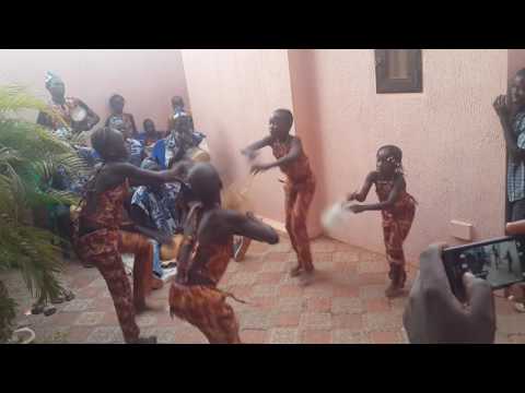 Danse gurunsi lyele