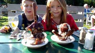 preview picture of video 'Popover Sundae at the Jordan Pond House'