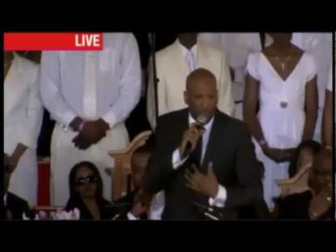 Whitney Houston Funeral / Donnie McClurkin sings 