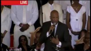 Whitney Houston Funeral / Donnie McClurkin sings 