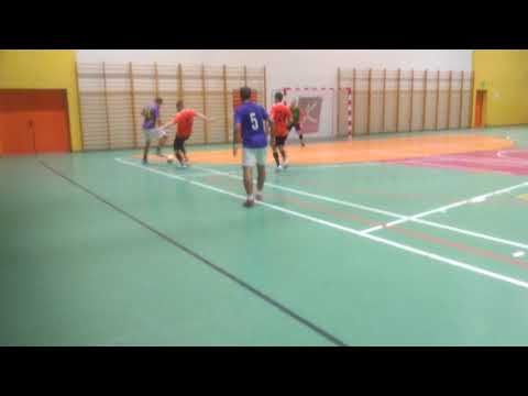 StrefaFutbolu.pl: Gencjana - SPoprzekątnej