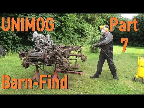 UNIMOG Barn Find. Part 7 - Cleaning, Disassembly and more Cleaning
