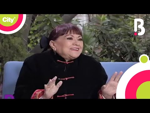 Ana Cristina, Maru y Paola con su obra 'Caliente, Caliente' | Bravíssimo