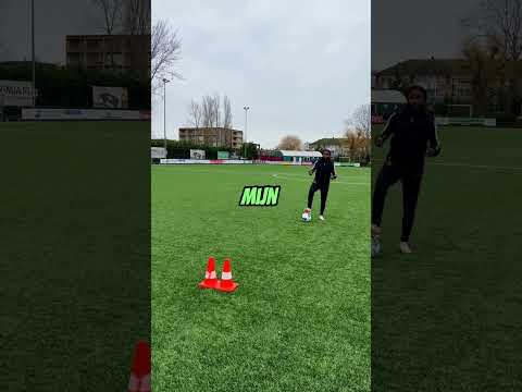 3 Makkelijke schijnbewegingen die jij kan toepassen in de wedstrijd! ⚽️
