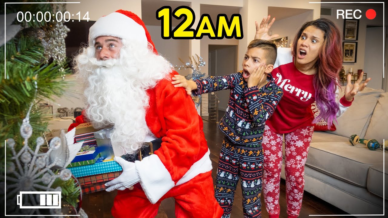 We CAUGHT SANTA CLAUS On CHRISTMAS EVE!!! 🎁 | The Royalty Family