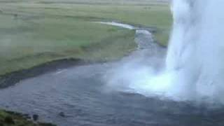 preview picture of video 'Iceland - The Land of Waterfalls'