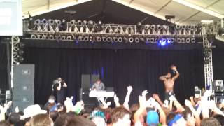 Death Grips-No Love/System Blower/Takyon