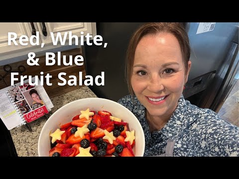 Red, White, & Blue Fruit Salad | 4th of July dish | BBQ side dish | Healthy treat for July 4th.