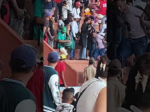 bronca en el estadio Cándido González 🤦🏻😱