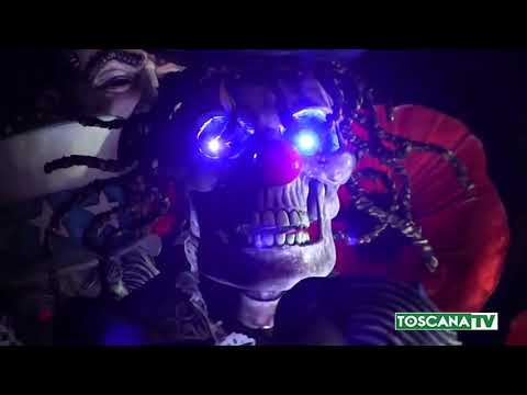 2018-02-18 VIAREGGIO - AL CARNEVALE TRIONFANO I PAPAVERI ROSSI