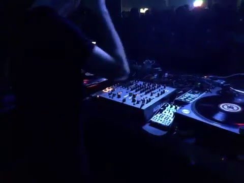 Paride Saraceni - Burning Feat. Monce live at DKC Incel (Bosnia)