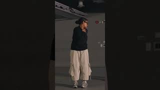 Look at👀✨@cthanu 🩵 #thanushachandrasselan #quickstyle #choreography