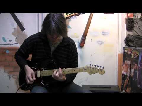 Mike Vlahopol testing a Fender Stratocaster USA