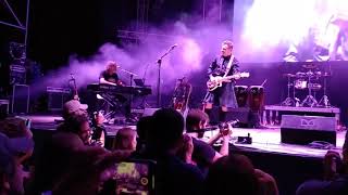 GOLPES BAJOS + IVAN FERREIRO - DESCONOCIDO (IBERIA FESTIVAL 2018)