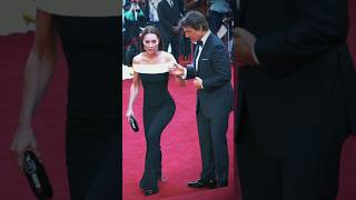 We never forget when Tom Cruise took the Princess Catherine by hand as she ascended some stairs.