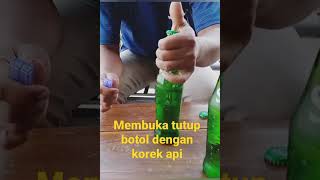 Download lagu OPENING A BOTTLE #TRICK #SHORTS mp3