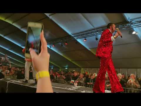 Ronnie Ruysdael & Zanger Rinus - Eet veel bananen