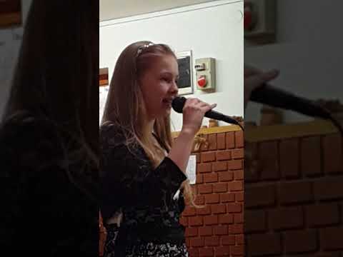 Polar Expressz c. film részlete a Karácsonyi csodáról. Előadja: Villányi Kata www.kontrasztok.hu